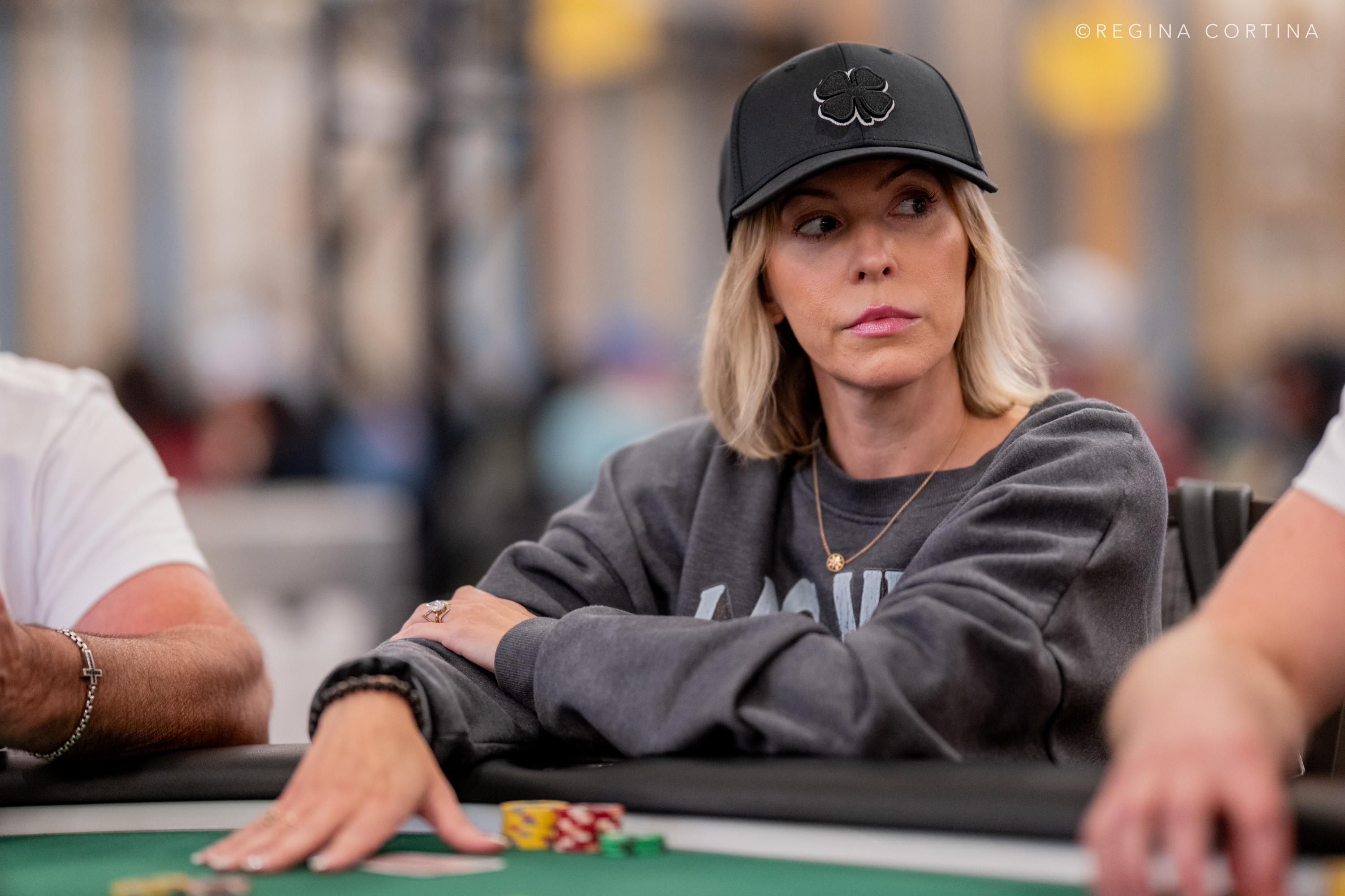 WSOP 主赛事惊天冷手：Set vs Set vs Aces 的三重对决 - 澳门娱乐城登录